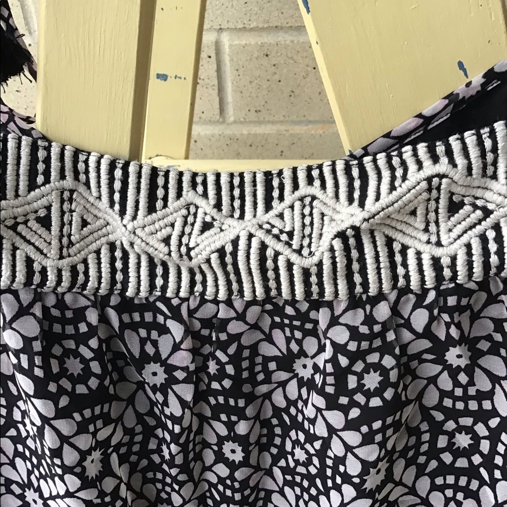 American Eagle Cropped Tank - Picture 2 of 4